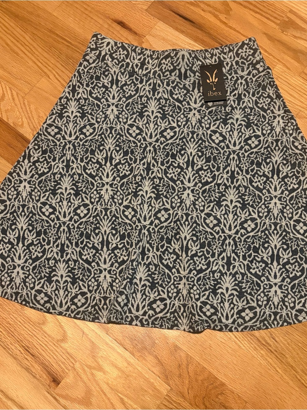 ibex Grey Floral-Pattern A-Line Skirt - New with tags